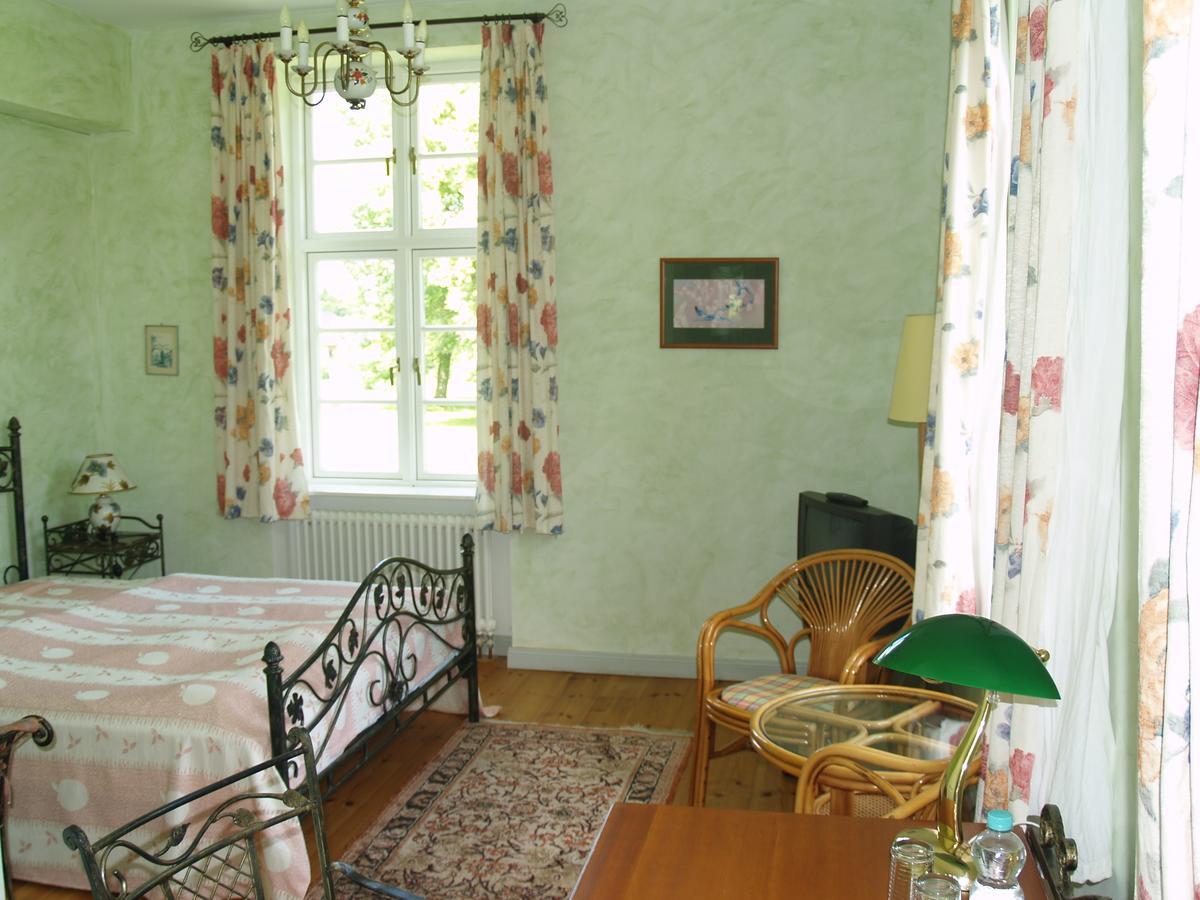 Landhaus Schloss Koelzow Kolzow Εξωτερικό φωτογραφία